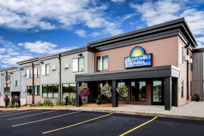 Days Inn  Suites by Wyndham Duluth by the mall
